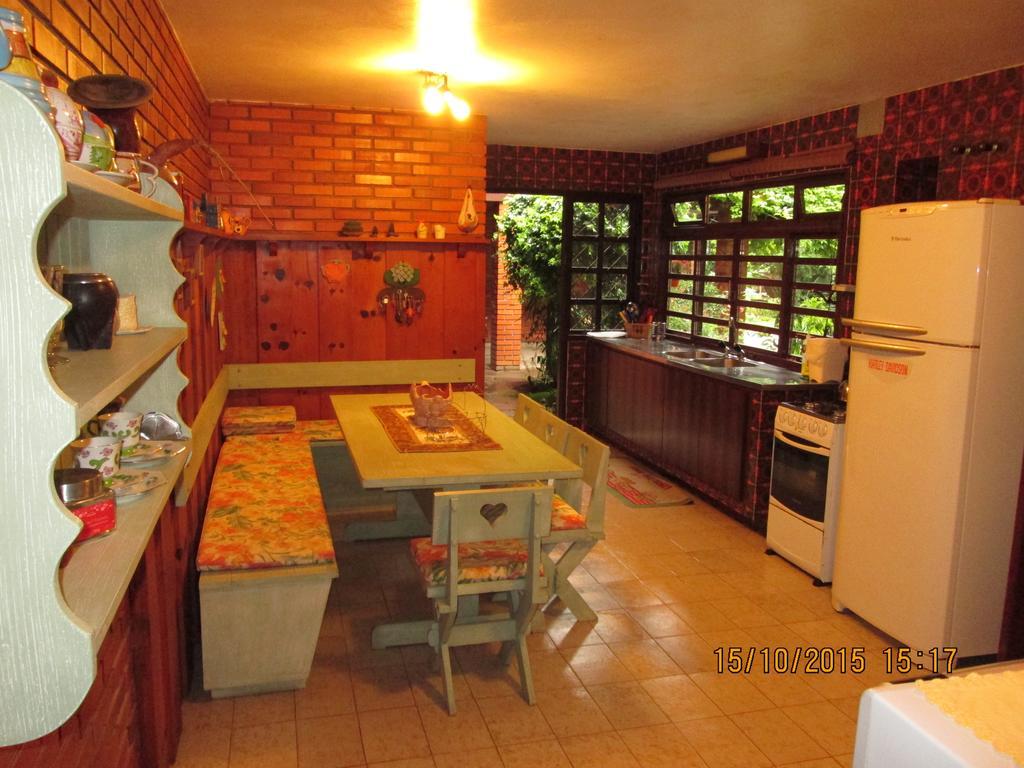 Casa Goldoni Gramado Villa Ruang foto